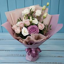 Букет цветов из:  Розы и Лизиантусы в Солослово