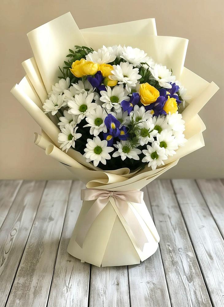 Букет цветов из: Ирисы, Хризантемы и Розы в Солослово