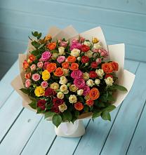 Букет Микс из разноцветных кустовых роз в Солослово